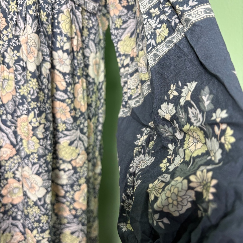 nwt R Vivimos boho Elegant Floral Long Sleeve Dress - Navy and Cream medium - Picture 10 of 17